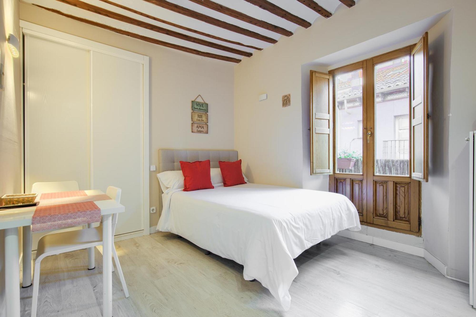 Apartamentos Ryc Alcalá de Henares Dış mekan fotoğraf