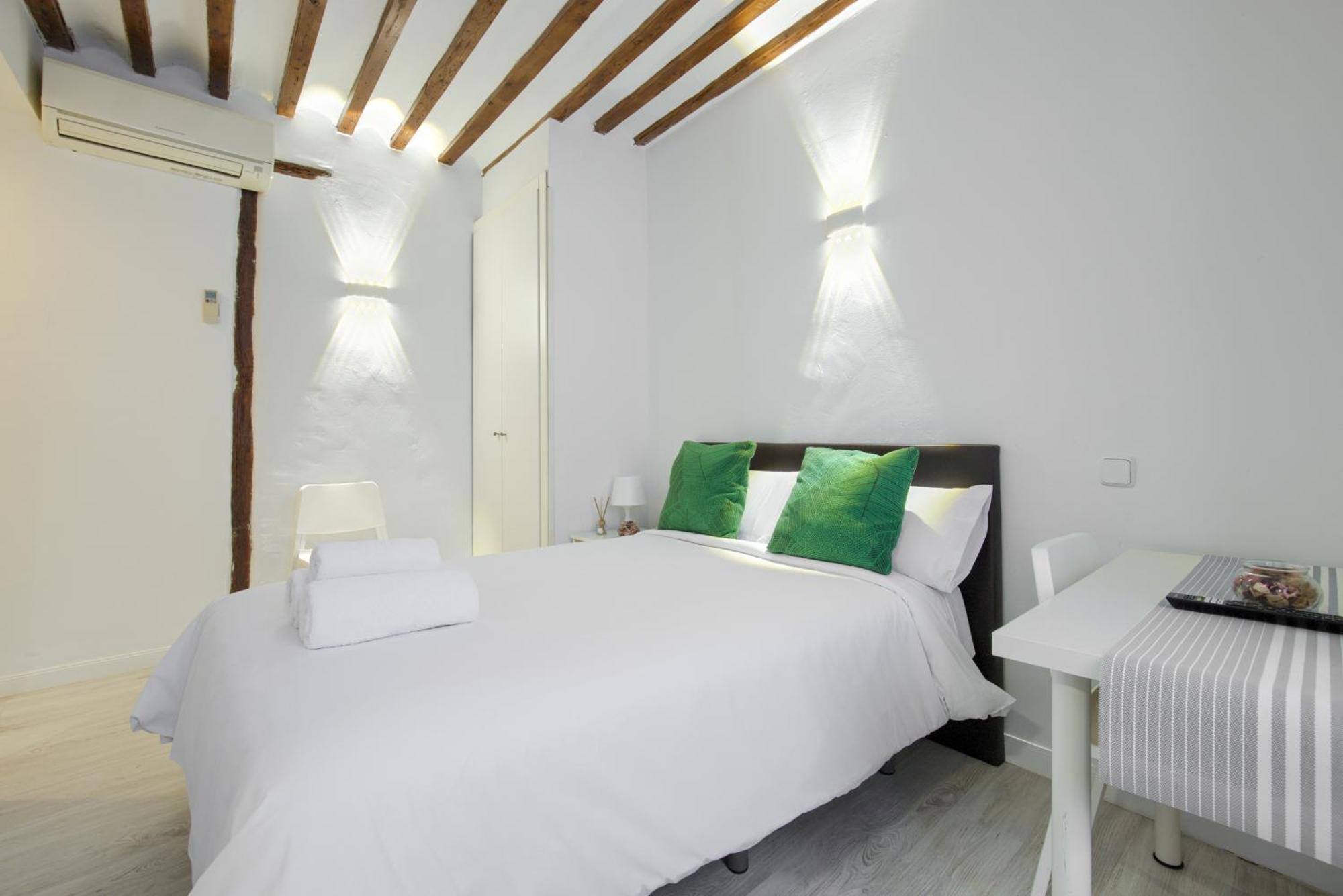 Apartamentos Ryc Alcalá de Henares Dış mekan fotoğraf