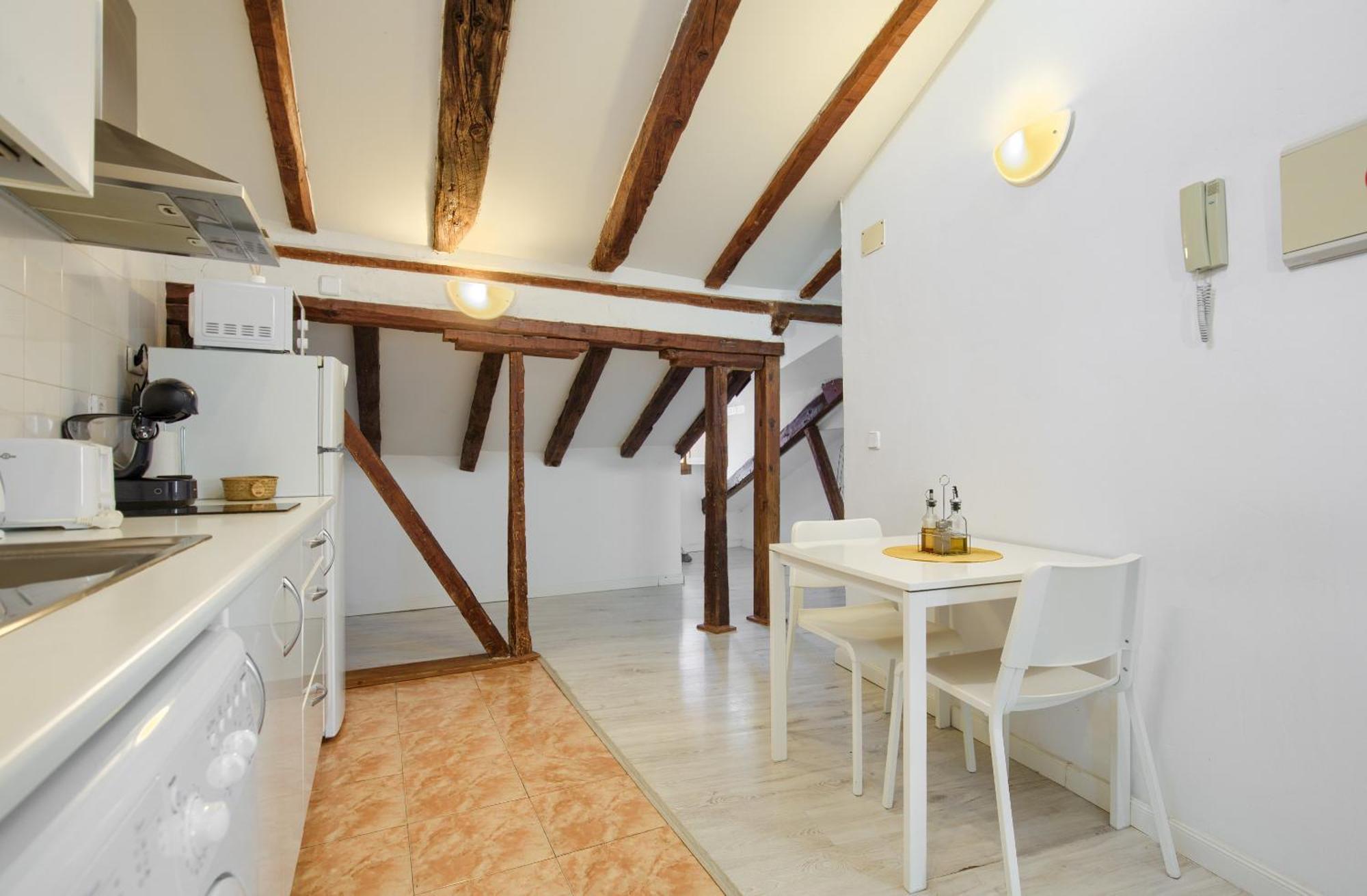 Apartamentos Ryc Alcalá de Henares Dış mekan fotoğraf